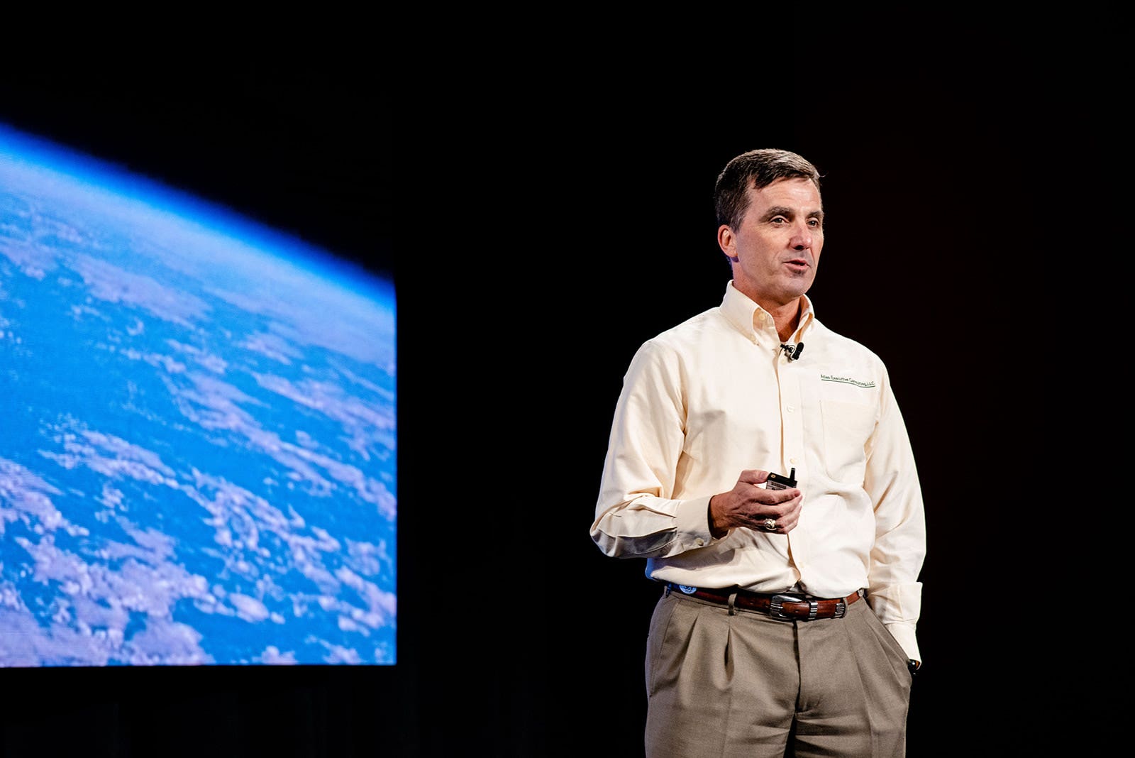 Former NASA flight director Paul Hill giving a keynote talk at Dash 2018