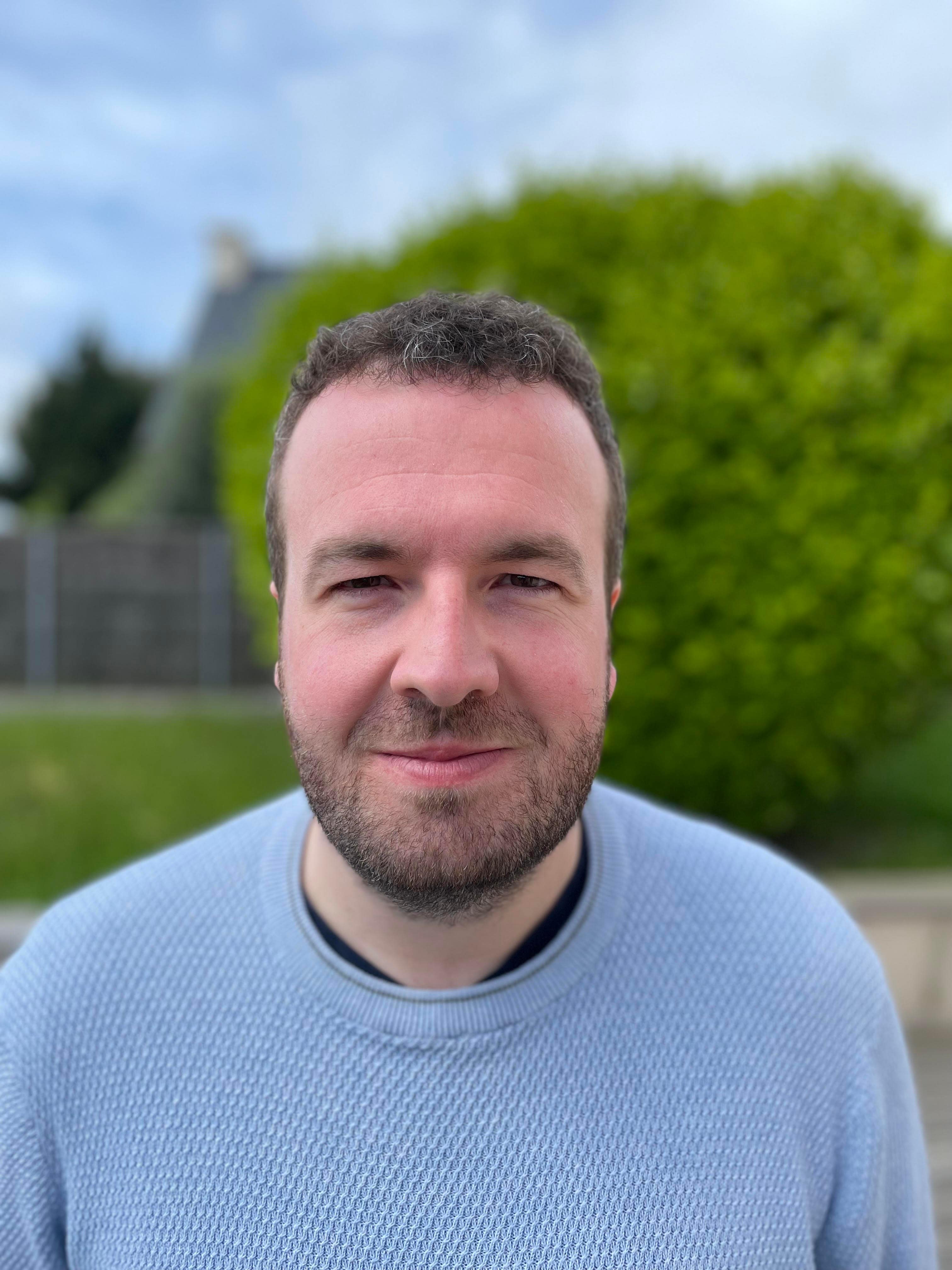 Tanguy Le Barzic is a Staff Engineer in Paris.