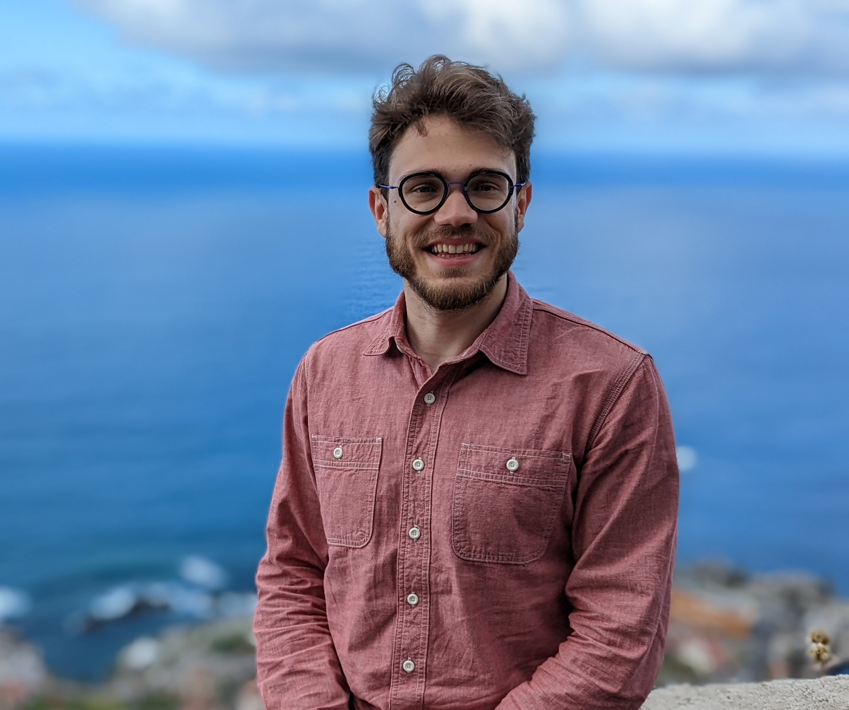 Benjamin Fernandes is Engineering Director for APM Distributed Tracing and Error Tracking, and he is based in Paris.